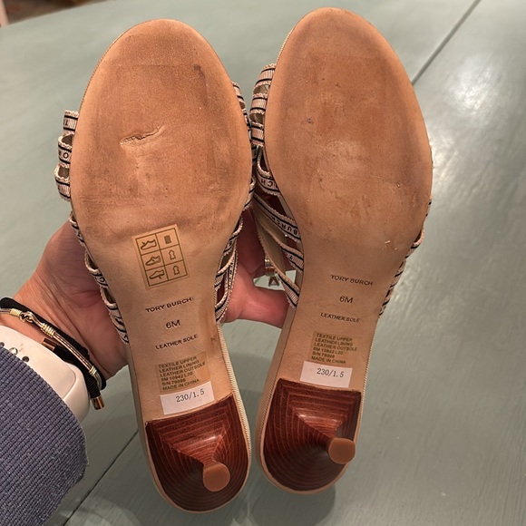 Tory Burch Grosgrain Ribbon Logo  2.2” 55MM Open Toe kitten heel - Picture 5 of 6